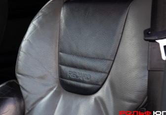 Подержанный автомобиль Audi A6 allroad 2000 года (14 фото)