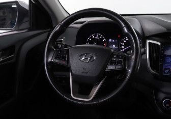 Подержанный автомобиль Hyundai Creta 2018 года (15 фото)