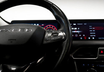 Подержанный автомобиль Exeed TXL 2022 года (28 фото)