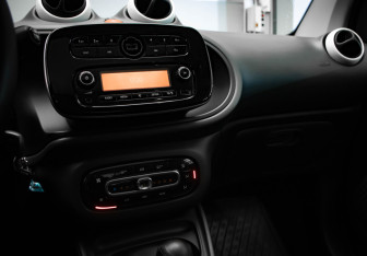 Подержанный автомобиль Smart Fortwo Hatchback 2018 года (15 фото)