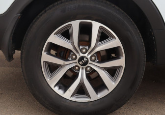 Подержанный автомобиль Kia Sportage 2015 года (8 фото)