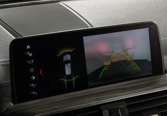 Подержанный автомобиль BMW X3 2017 года (20 фото)