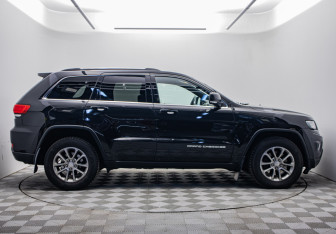 Подержанный автомобиль Jeep Grand Cherokee 2014 года (6 фото)