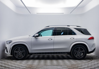 Подержанный автомобиль Mercedes-Benz GLE 2019 года (8 фото)