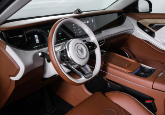 Подержанный автомобиль Voyah Free 2023 года (15 фото)