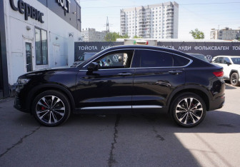 Подержанный автомобиль Geely Tugella 2022 года (8 фото)