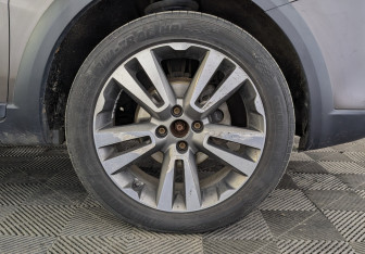 Подержанный автомобиль LADA (ВАЗ) Vesta Wagon 2019 года (12 фото)