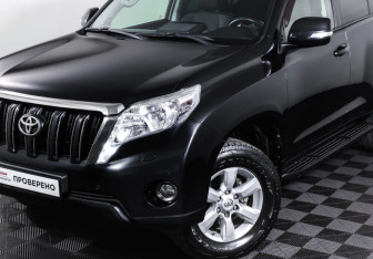Подержанный автомобиль Toyota Land Cruiser Prado 2013 года (25 фото)