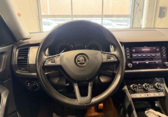 Подержанный автомобиль Skoda Kodiaq 2019 года (14 фото)
