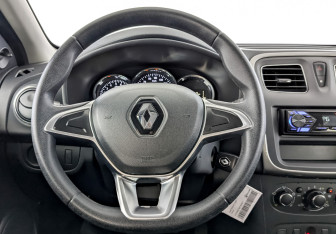 Подержанный автомобиль Renault Logan Sedan 2021 года (21 фото)