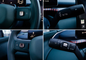 Подержанный автомобиль Zeekr X 2023 года (27 фото)