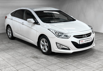 Подержанный автомобиль Hyundai i40 Sedan 2014 года (3 фото)