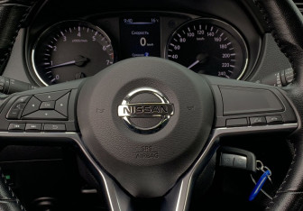 Подержанный автомобиль Nissan Qashqai 2021 года (15 фото)