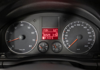 Подержанный автомобиль Volkswagen Golf Hatchback 2007 года (12 фото)