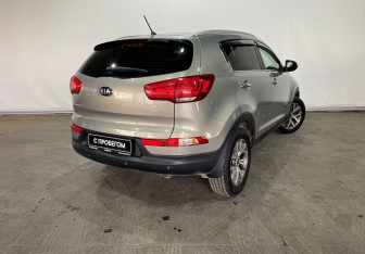 Подержанный автомобиль Kia Sportage 2015 года (5 фото)