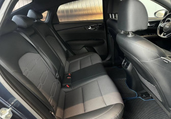 Подержанный автомобиль Kia Cerato Sedan 2020 года (14 фото)
