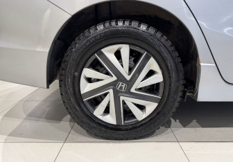 Подержанный автомобиль Honda Shuttle Wagon 2017 года (18 фото)