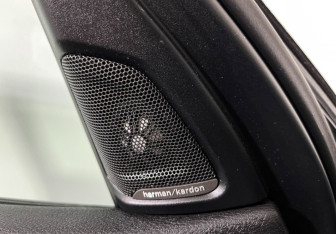 Подержанный автомобиль BMW X5 2018 года (18 фото)