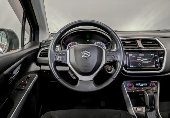 Подержанный автомобиль Suzuki SX4 Hatchback 2018 года (22 фото)