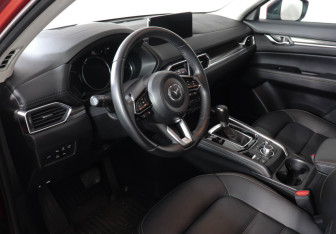 Подержанный автомобиль Mazda CX-5 2023 года (9 фото)