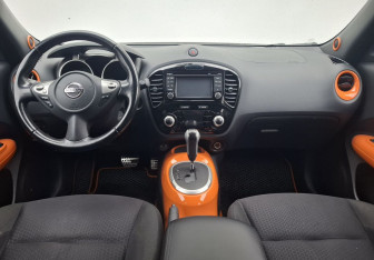 Подержанный автомобиль Nissan Juke 2013 года (12 фото)