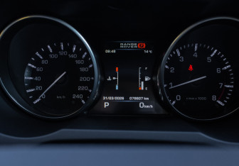 Подержанный автомобиль Land Rover Range Rover Evoque 2012 года (7 фото)