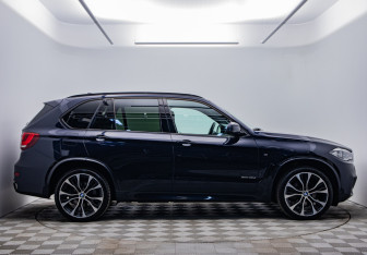 Подержанный автомобиль BMW X5 2015 года (4 фото)