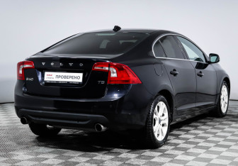 Подержанный автомобиль Volvo S60 2012 года (5 фото)