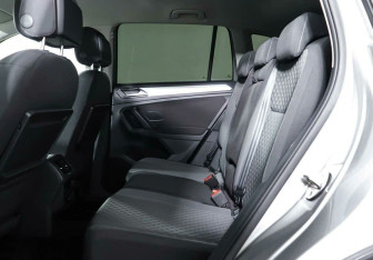 Подержанный автомобиль Volkswagen Tiguan 2017 года (17 фото)