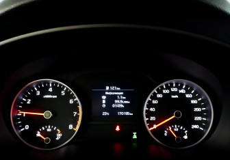 Подержанный автомобиль Kia Sportage 2019 года (13 фото)
