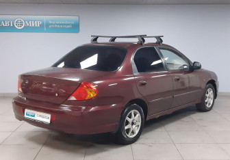 Подержанный автомобиль Kia Spectra Sedan 2007 года (5 фото)