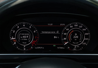 Подержанный автомобиль Volkswagen Tiguan 2018 года (26 фото)
