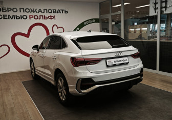 Подержанный автомобиль Audi Q3 Sportback 2021 года (6 фото)