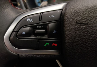 Подержанный автомобиль Geely Tugella 2021 года (25 фото)