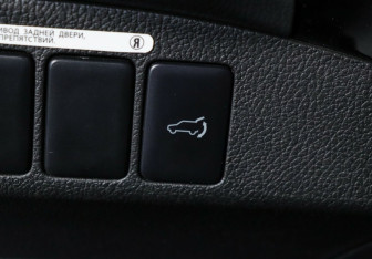 Подержанный автомобиль Mitsubishi Outlander 2013 года (19 фото)