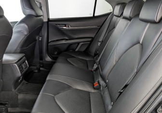 Подержанный автомобиль Toyota Camry Sedan 2021 года (18 фото)