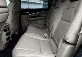 Подержанный автомобиль Acura MDX 2014 года (10 фото)