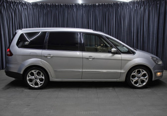 Подержанный автомобиль Ford Galaxy 2014 года (4 фото)