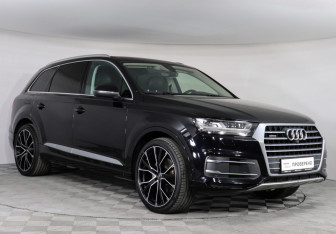 Подержанный автомобиль Audi Q7 2016 года (3 фото)