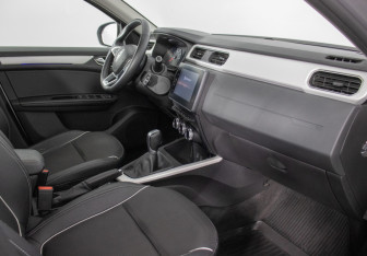 Подержанный автомобиль Renault Arkana 2021 года (9 фото)