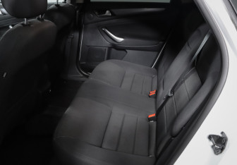 Подержанный автомобиль Ford Mondeo Sedan 2012 года (10 фото)