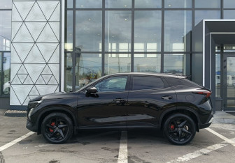 Подержанный автомобиль Omoda C5 2023 года (8 фото)