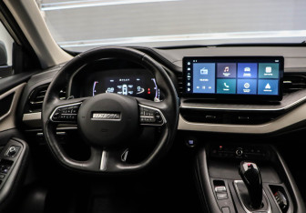 Подержанный автомобиль Haval F7 2022 года (8 фото)