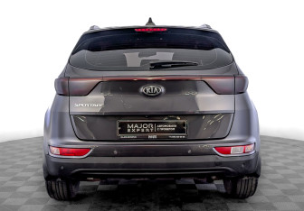 Подержанный автомобиль Kia Sportage 2017 года (6 фото)