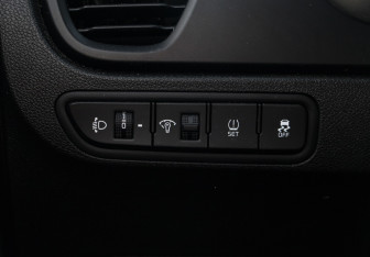Подержанный автомобиль Kia Rio Hatchback 2021 года (22 фото)