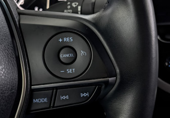 Подержанный автомобиль Toyota Camry Sedan 2022 года (29 фото)