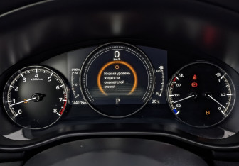 Подержанный автомобиль Mazda 3 Hatchback 2019 года (13 фото)