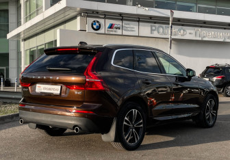 Подержанный автомобиль Volvo XC60 2019 года (5 фото)