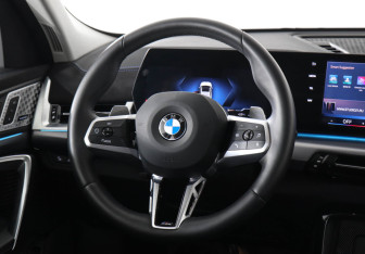 Подержанный автомобиль BMW X2 2024 года (15 фото)