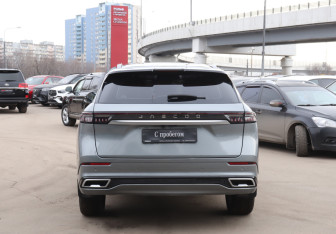 Подержанный автомобиль Jaecoo J8 2024 года (5 фото)